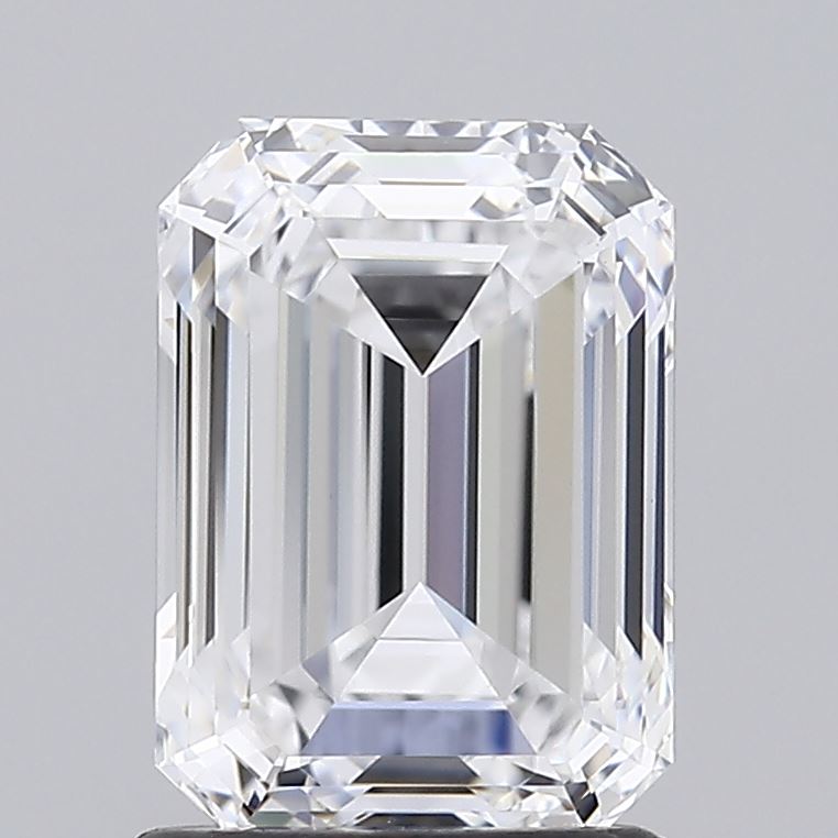Emerald Diamond Bold Statement